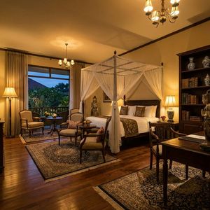 Tugu Malang Interior